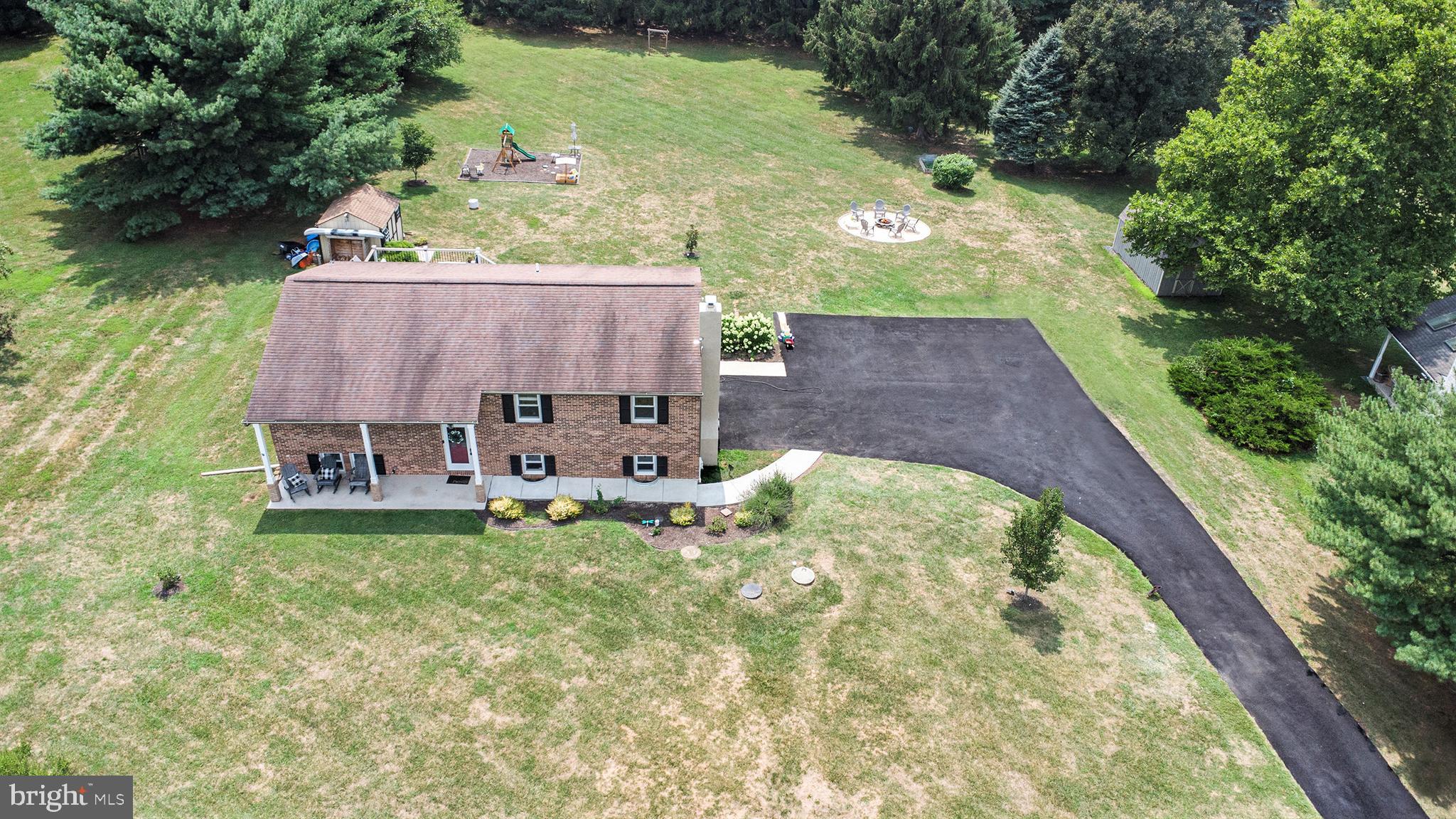 439 S MENNONITE ROAD