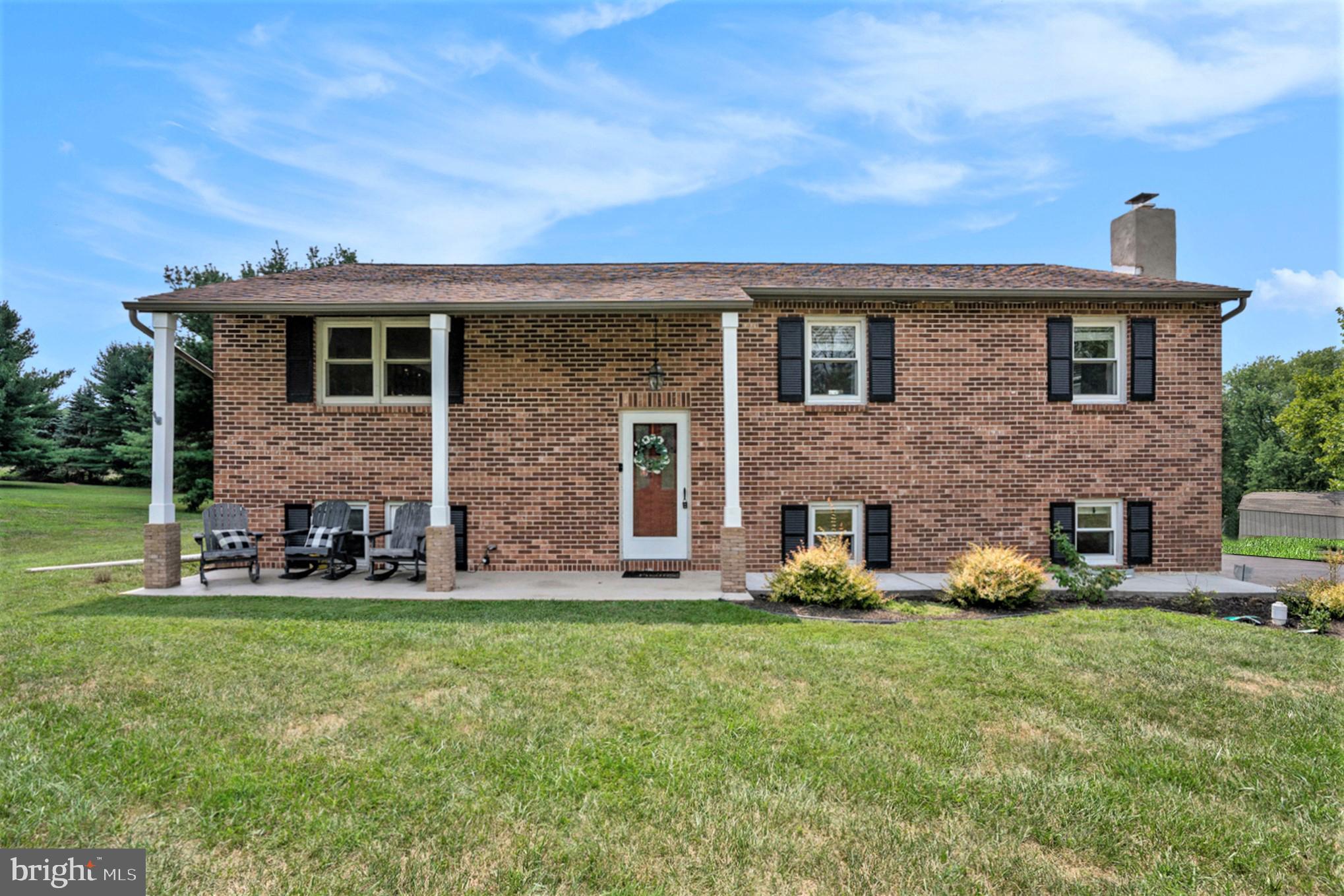 439 S MENNONITE ROAD