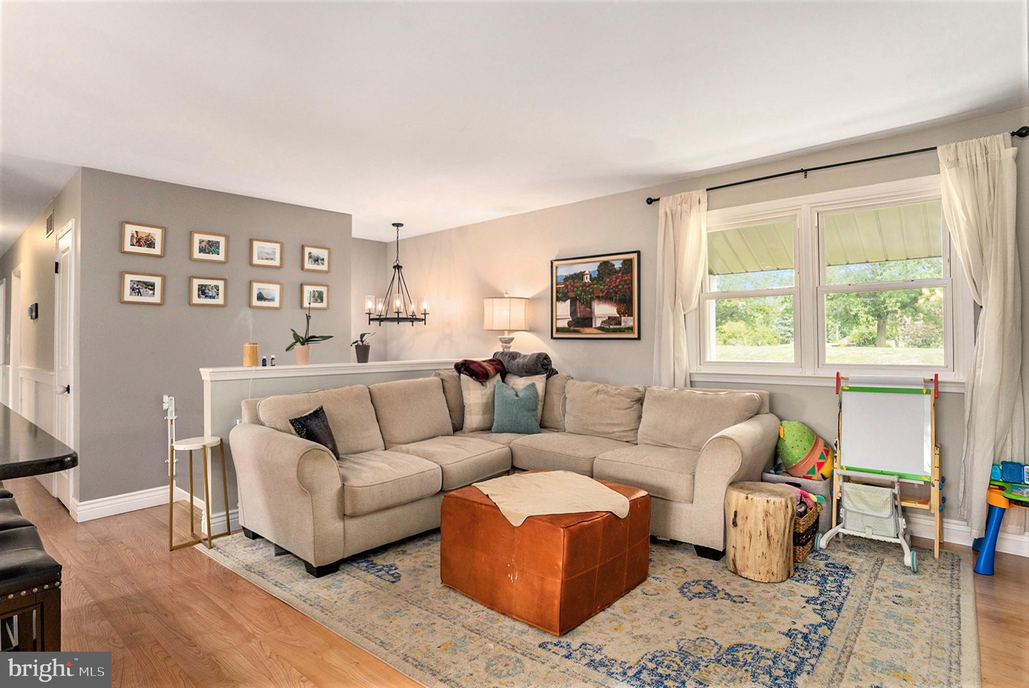 439 S MENNONITE ROAD