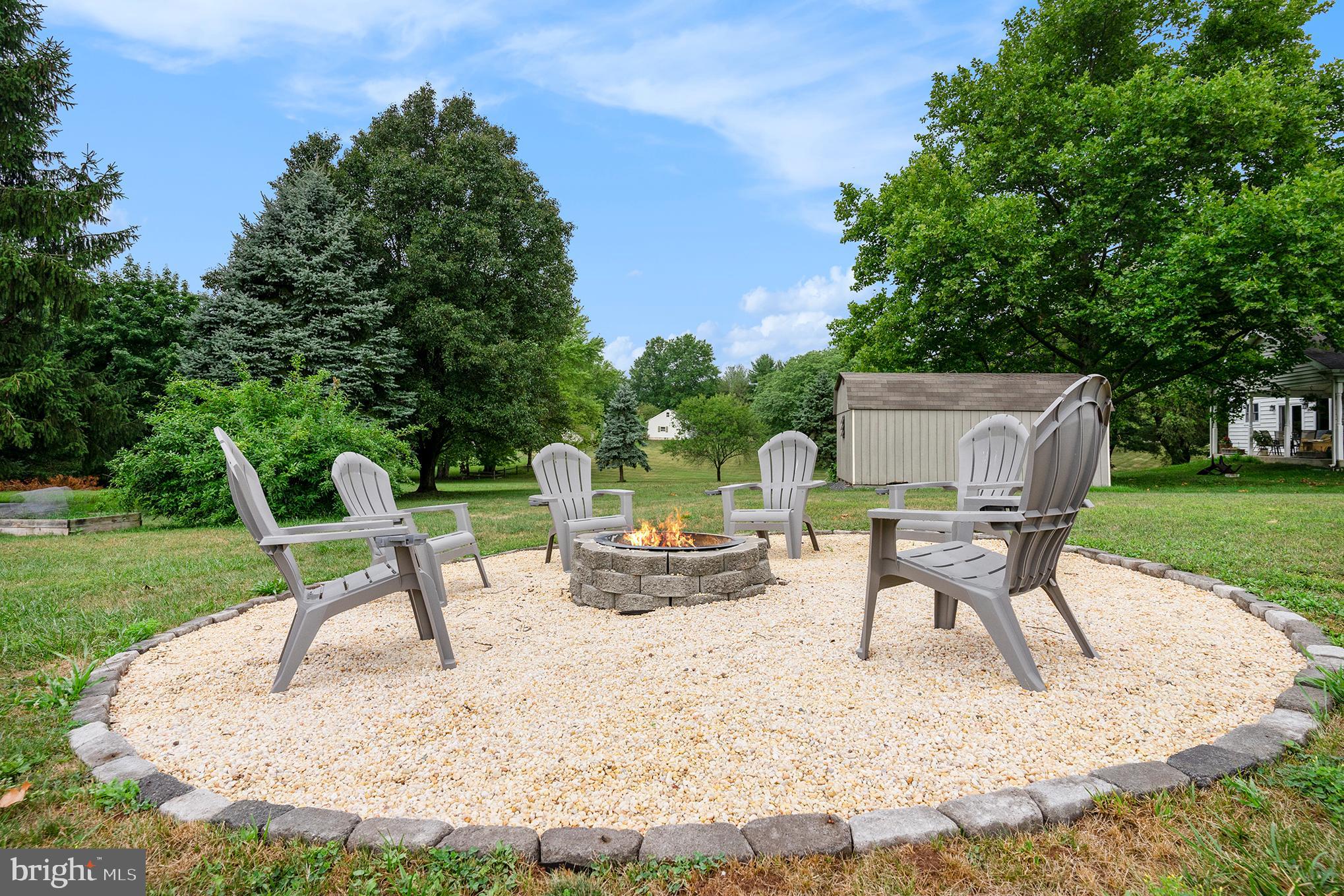 439 S MENNONITE ROAD