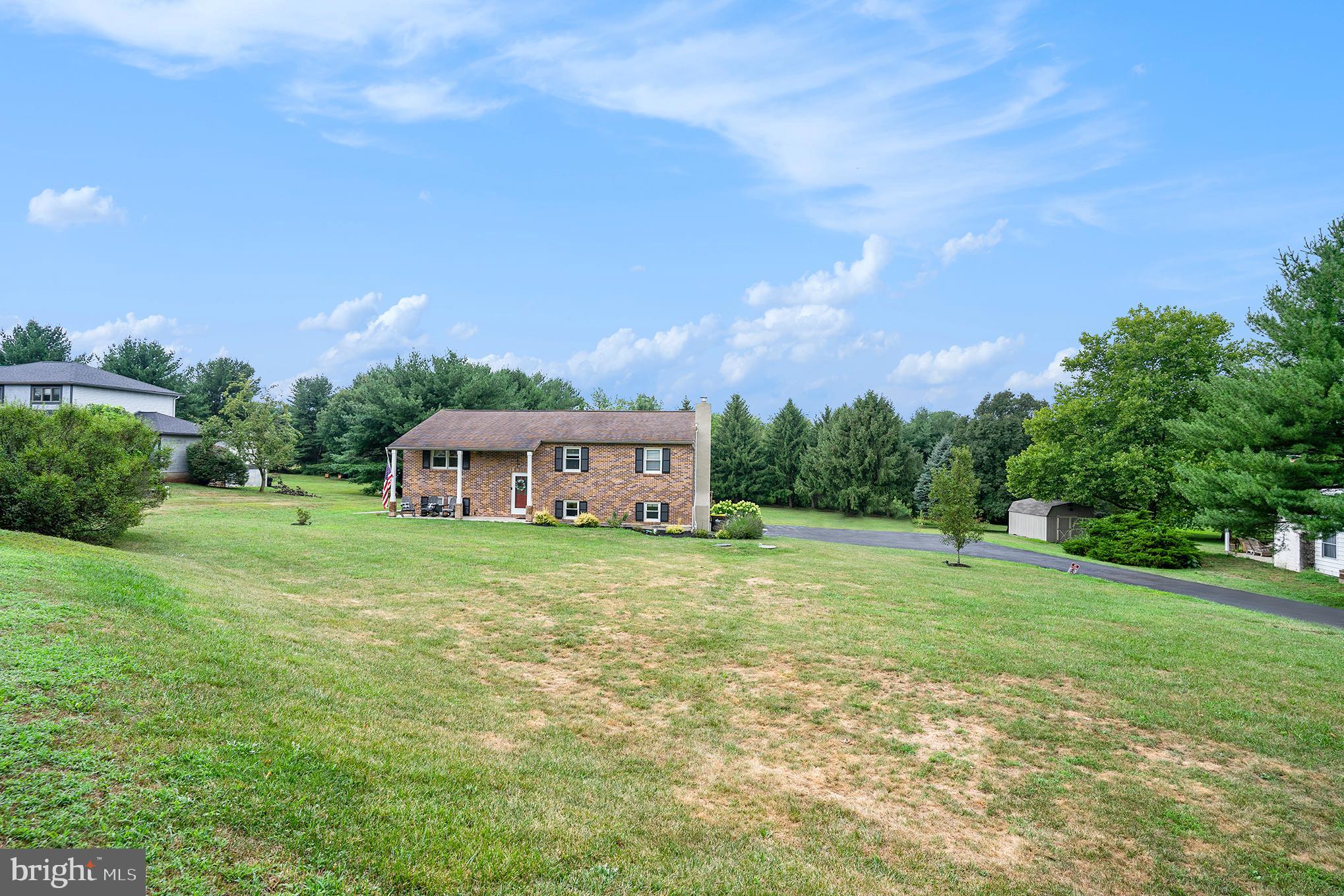 439 S MENNONITE ROAD