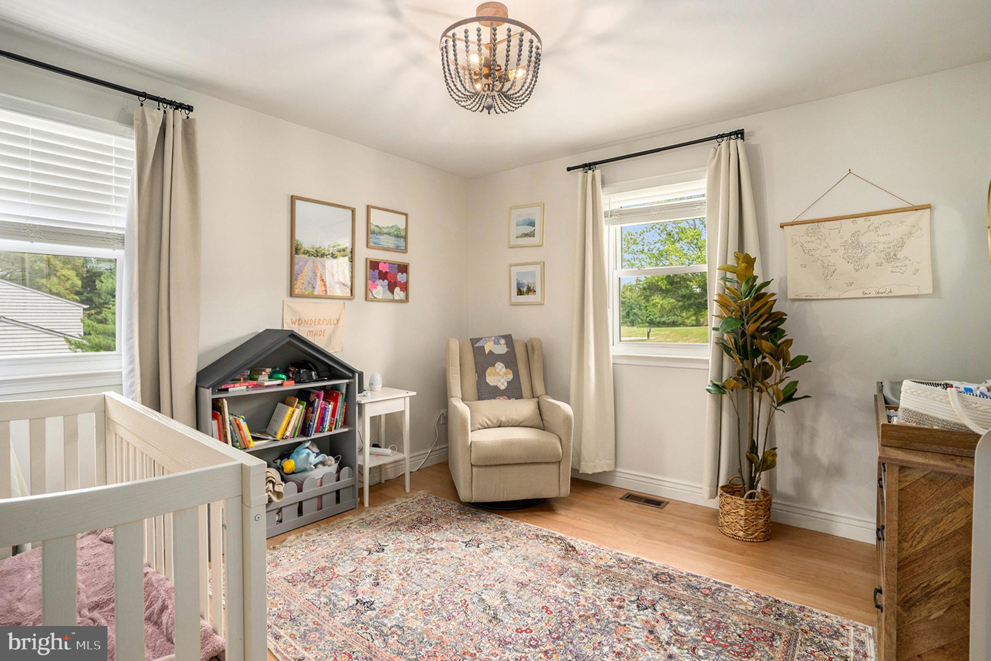 439 S MENNONITE ROAD