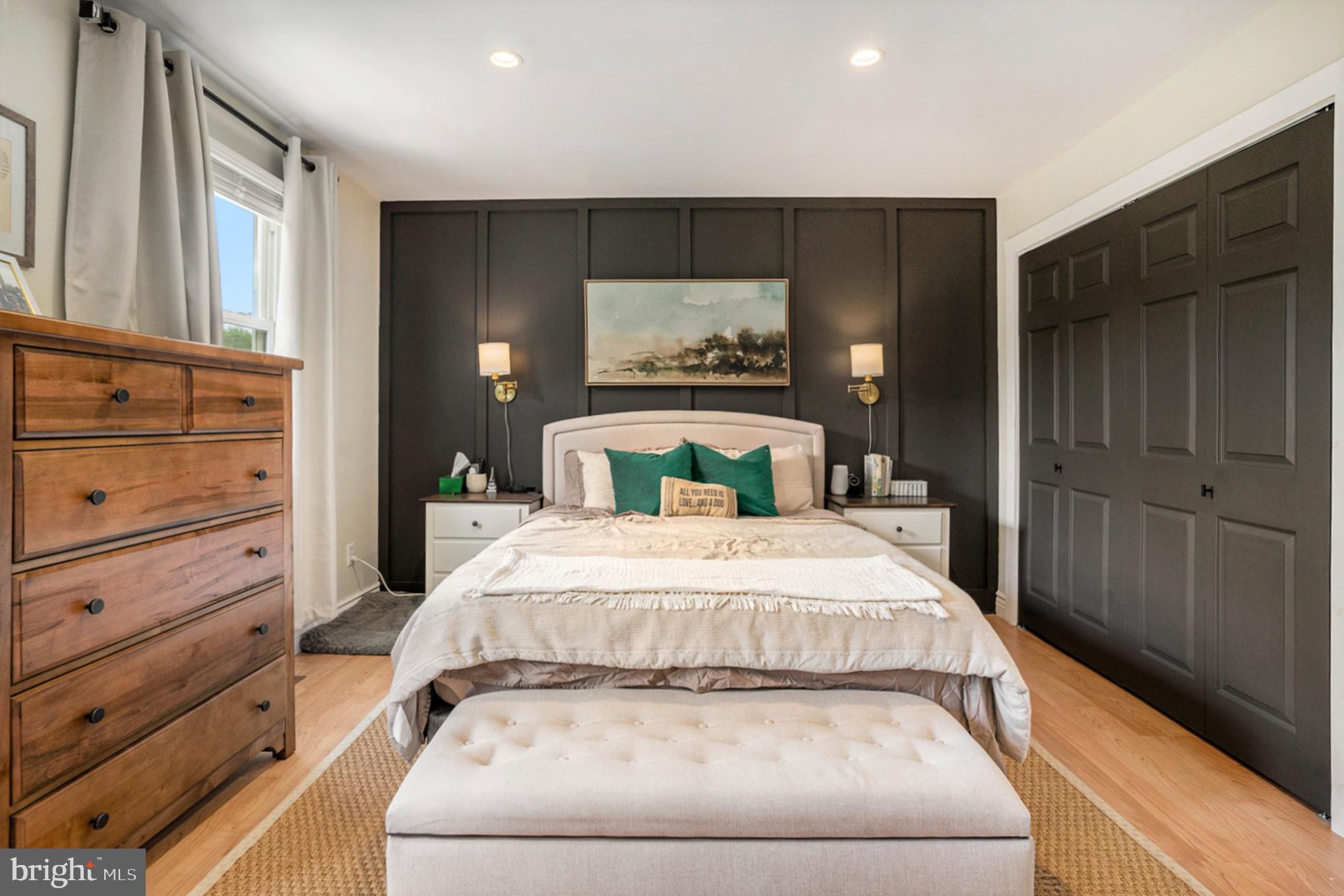 439 S MENNONITE ROAD