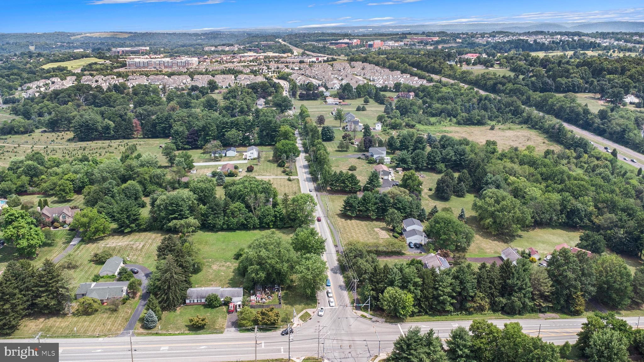 439 S MENNONITE ROAD