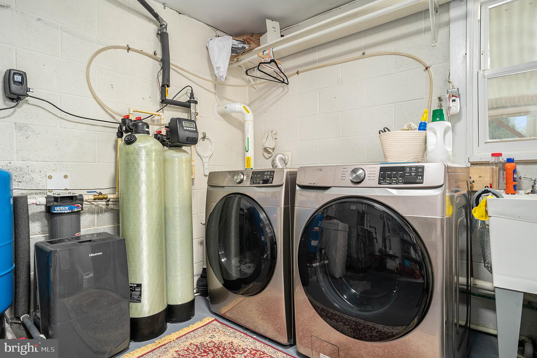 439 S MENNONITE ROAD