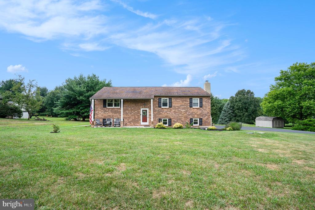 439 S MENNONITE ROAD