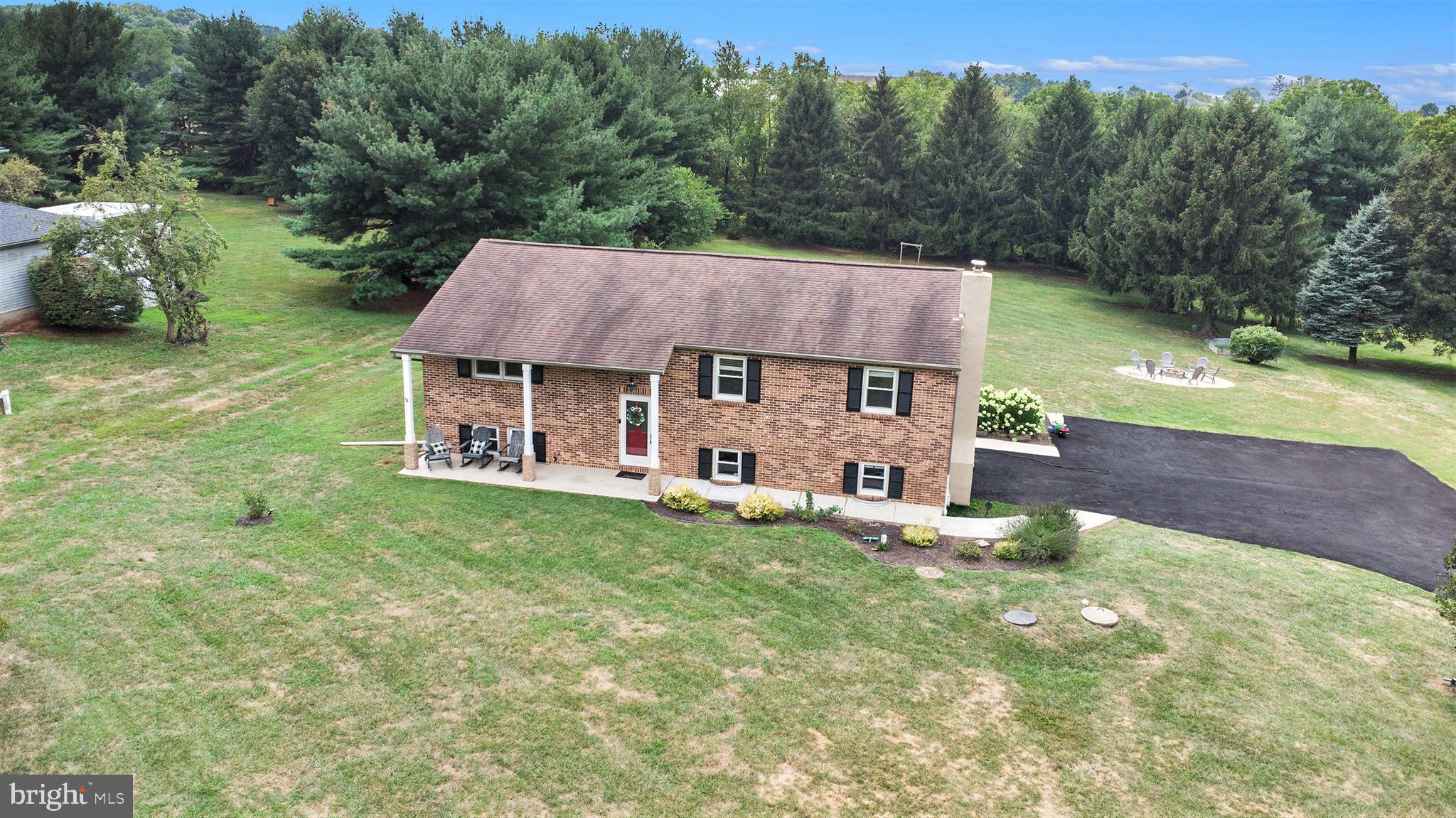 439 S MENNONITE ROAD