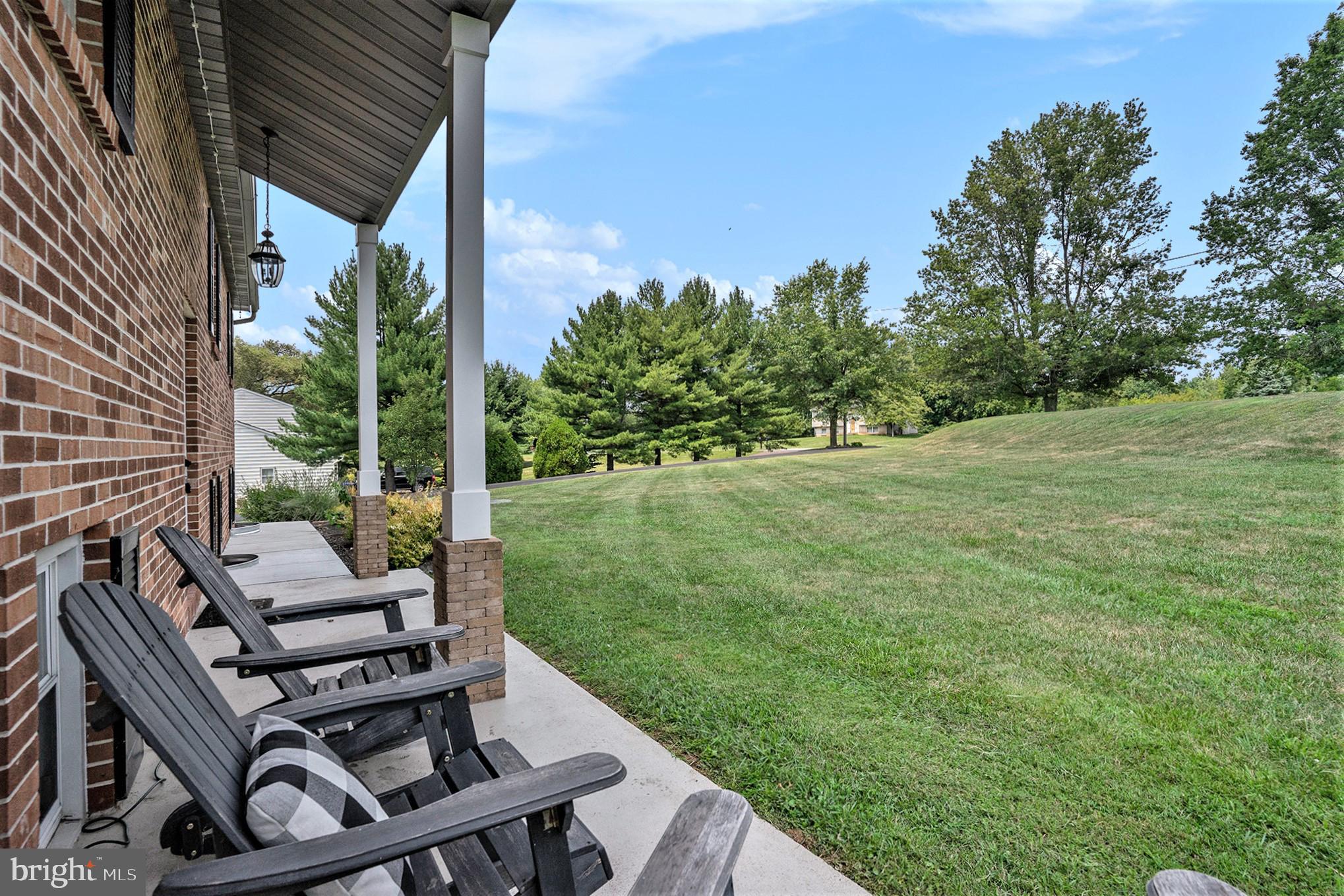 439 S MENNONITE ROAD