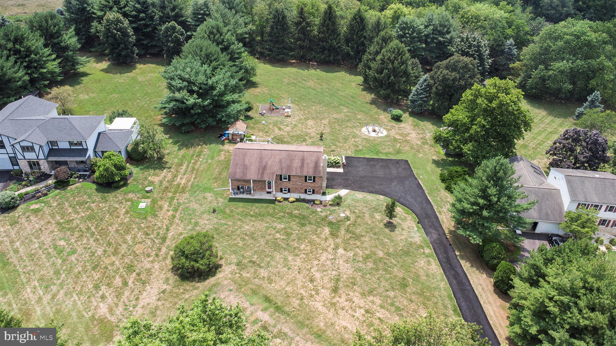 439 S MENNONITE ROAD