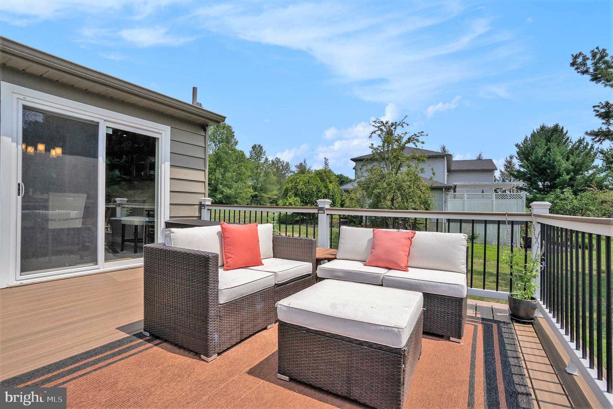 439 S MENNONITE ROAD