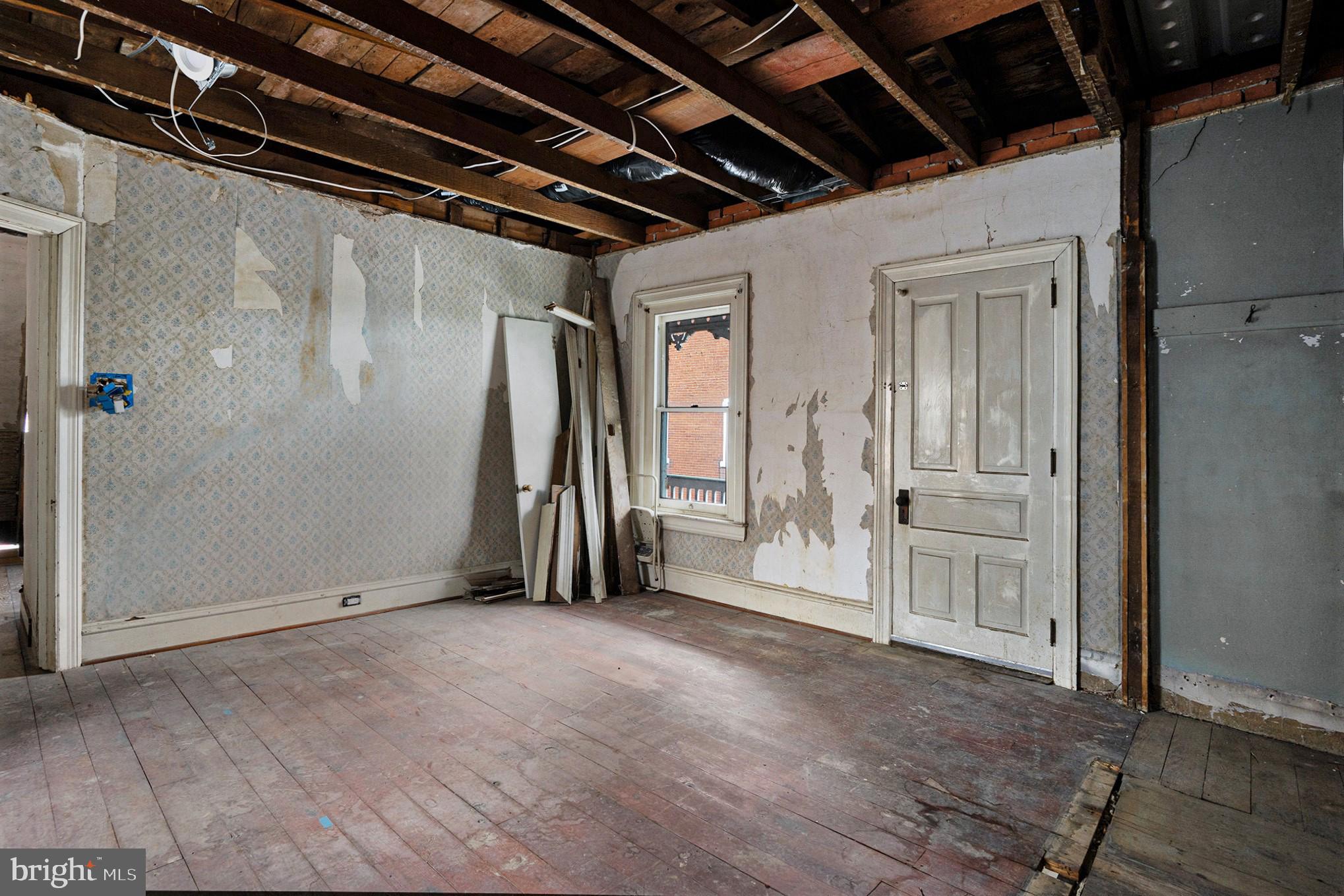 206 JEFFERSON STREET