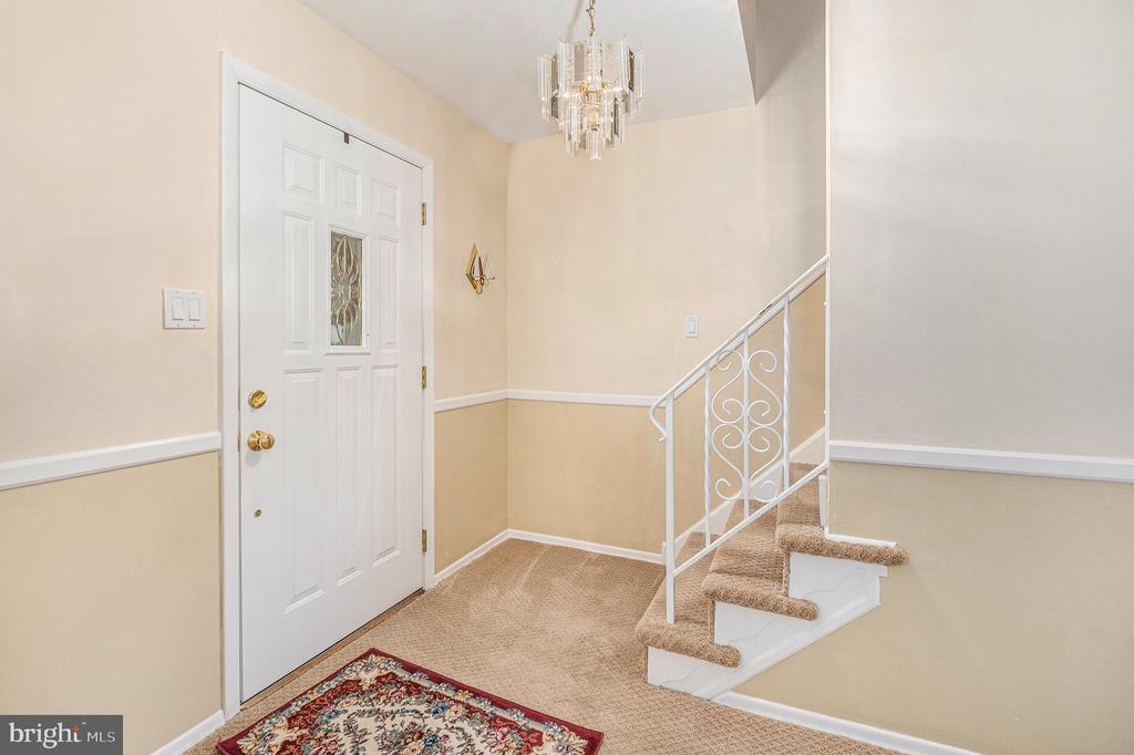35 LATCHSTRING LANE