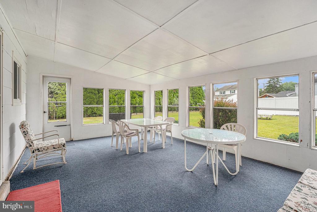 35 LATCHSTRING LANE