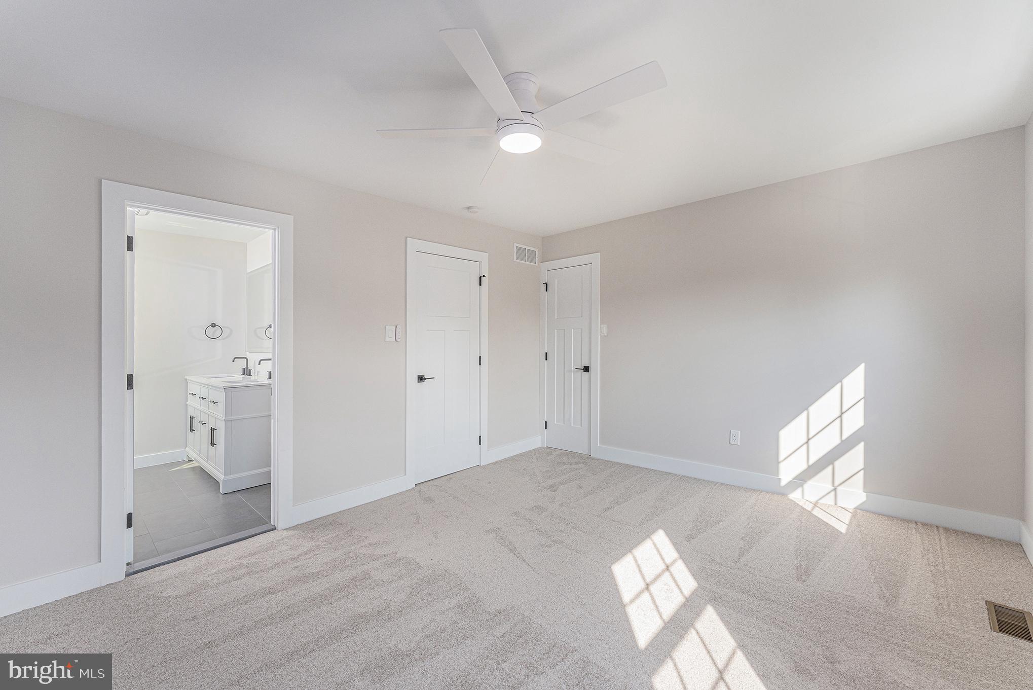 10 MEADOWLARK LANE