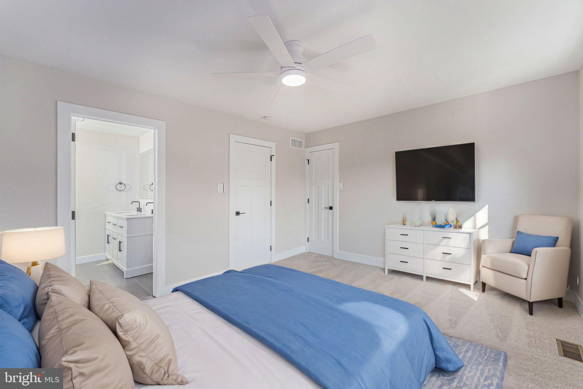 10 MEADOWLARK LANE