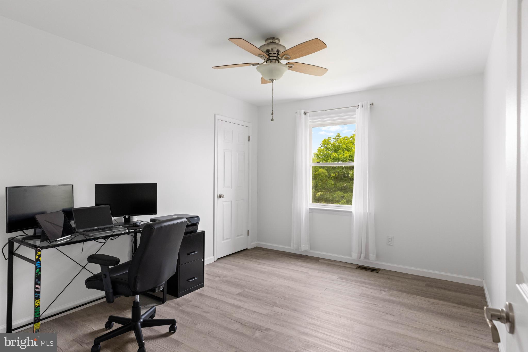 1689 LATCH STRING LANE