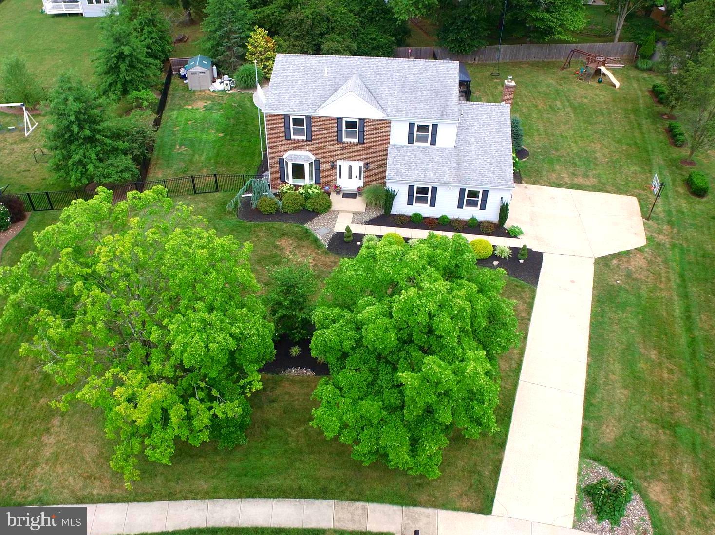 1689 LATCH STRING LANE