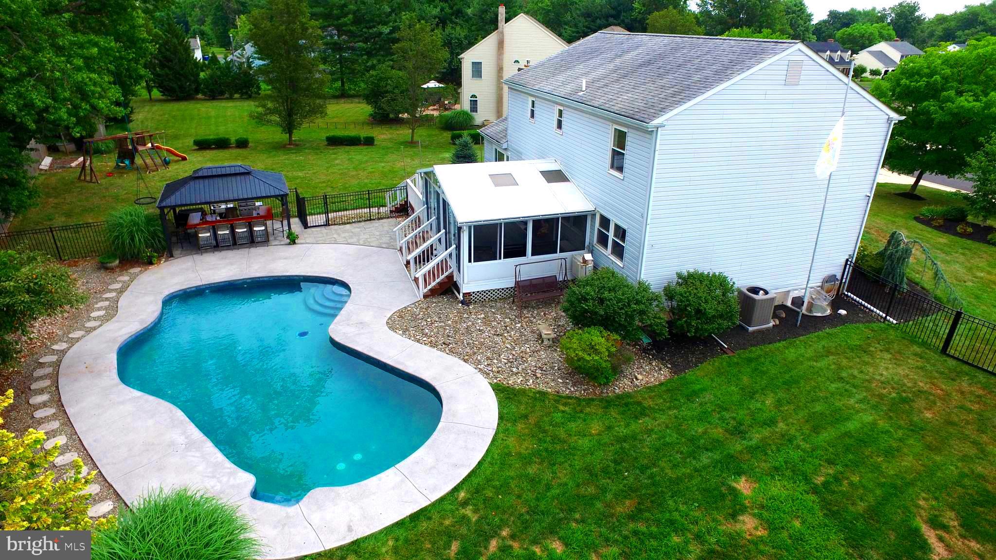 1689 LATCH STRING LANE