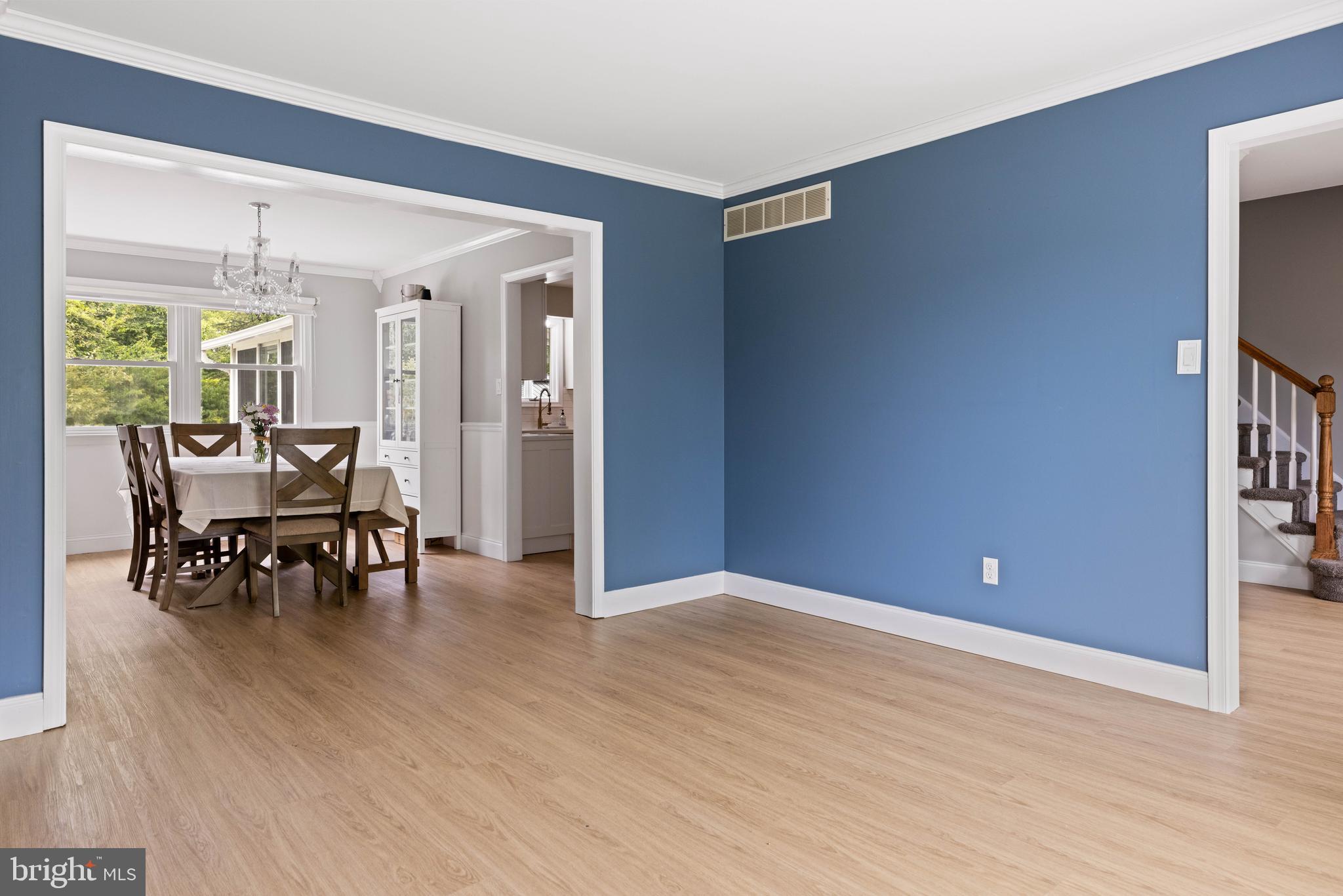 1689 LATCH STRING LANE