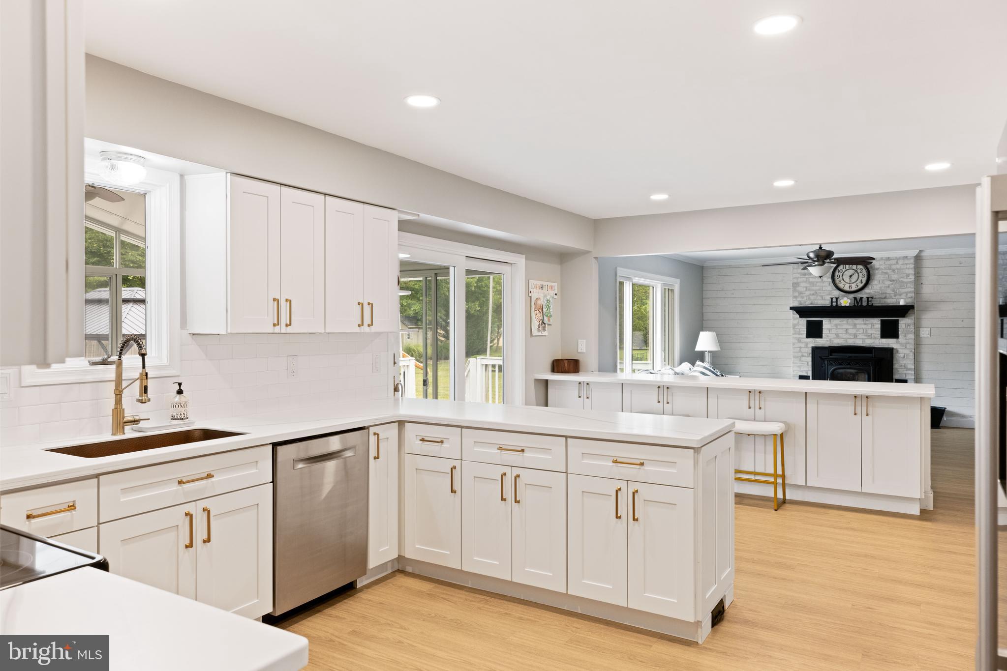 1689 LATCH STRING LANE