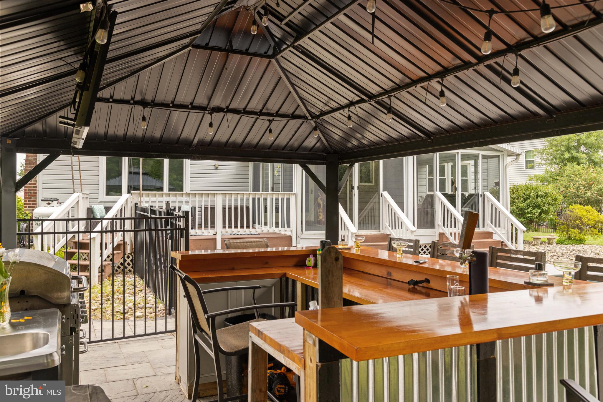 1689 LATCH STRING LANE