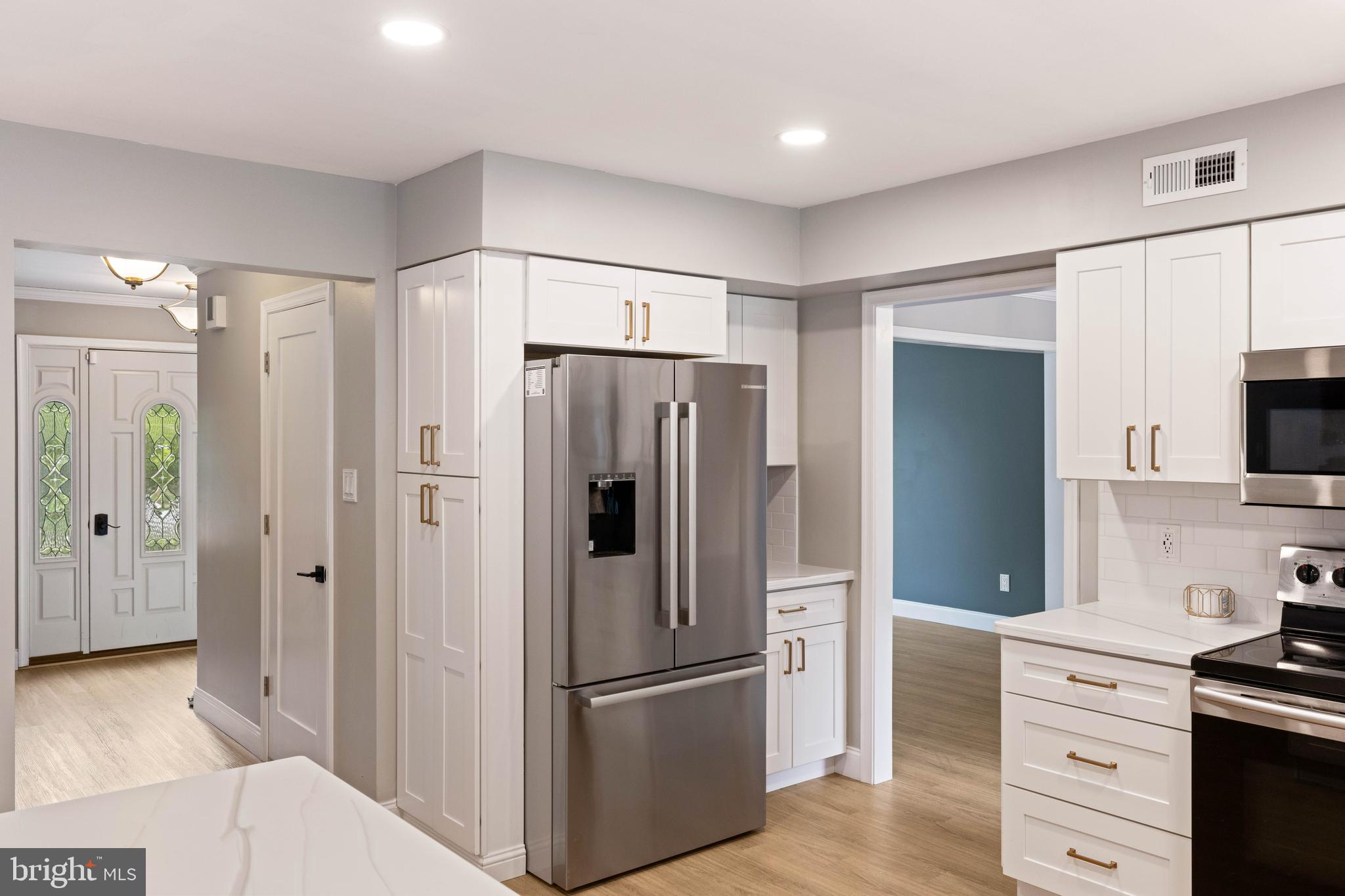 1689 LATCH STRING LANE