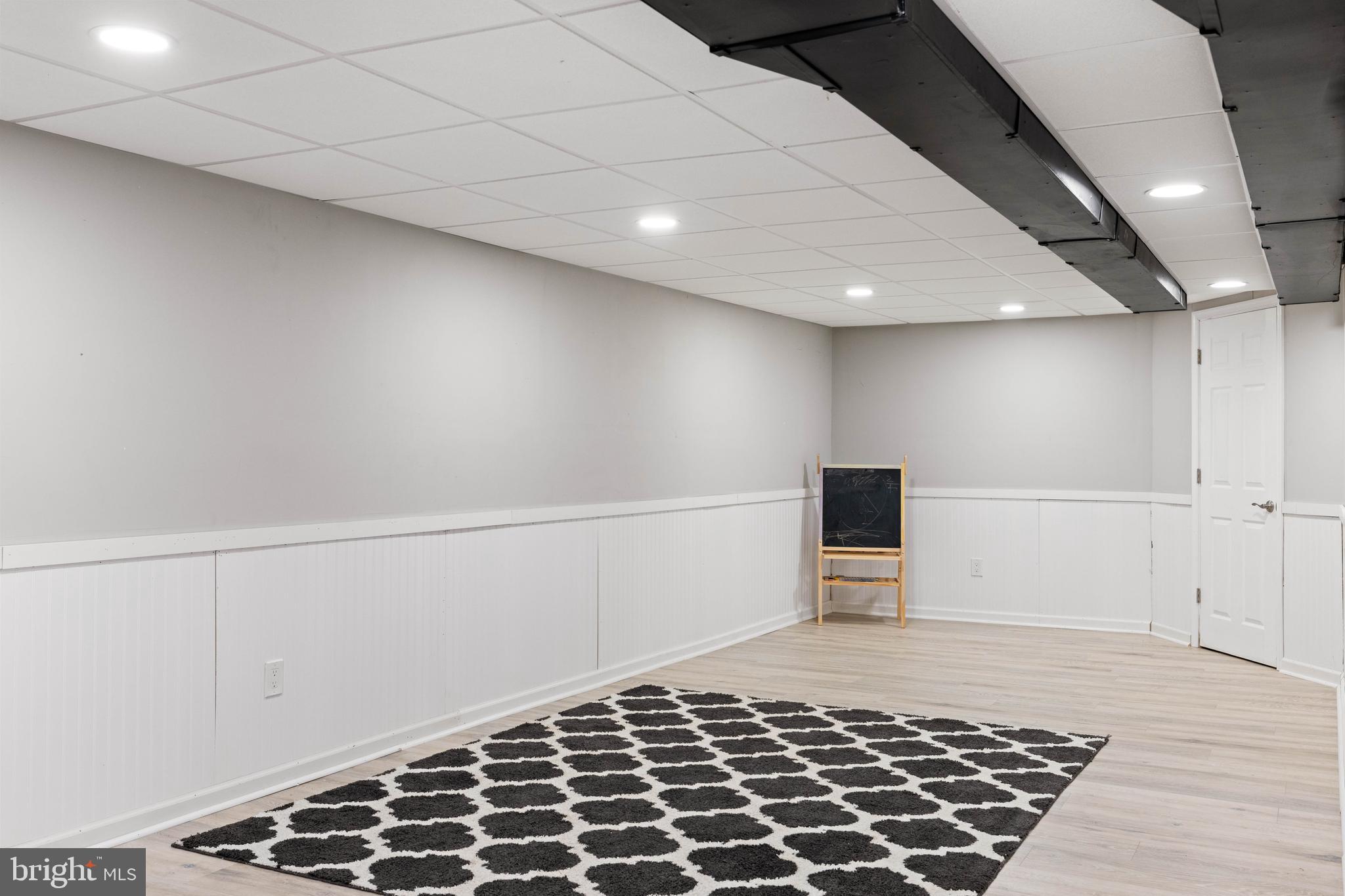 1689 LATCH STRING LANE