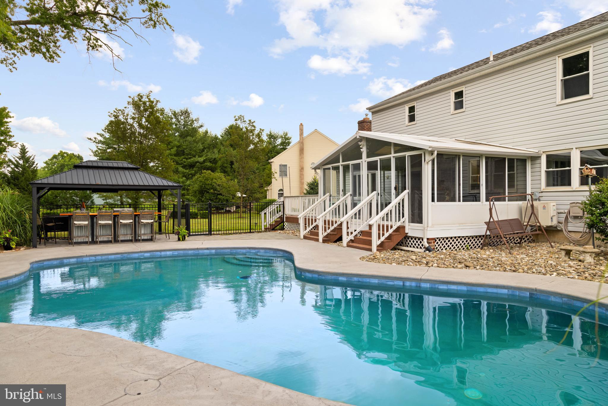 1689 LATCH STRING LANE