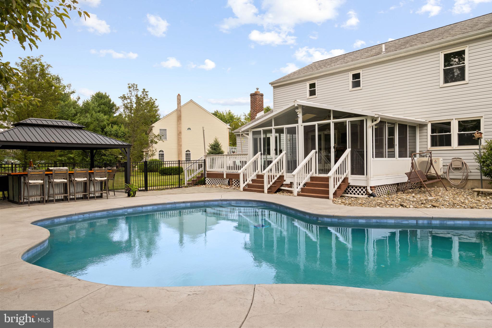 1689 LATCH STRING LANE