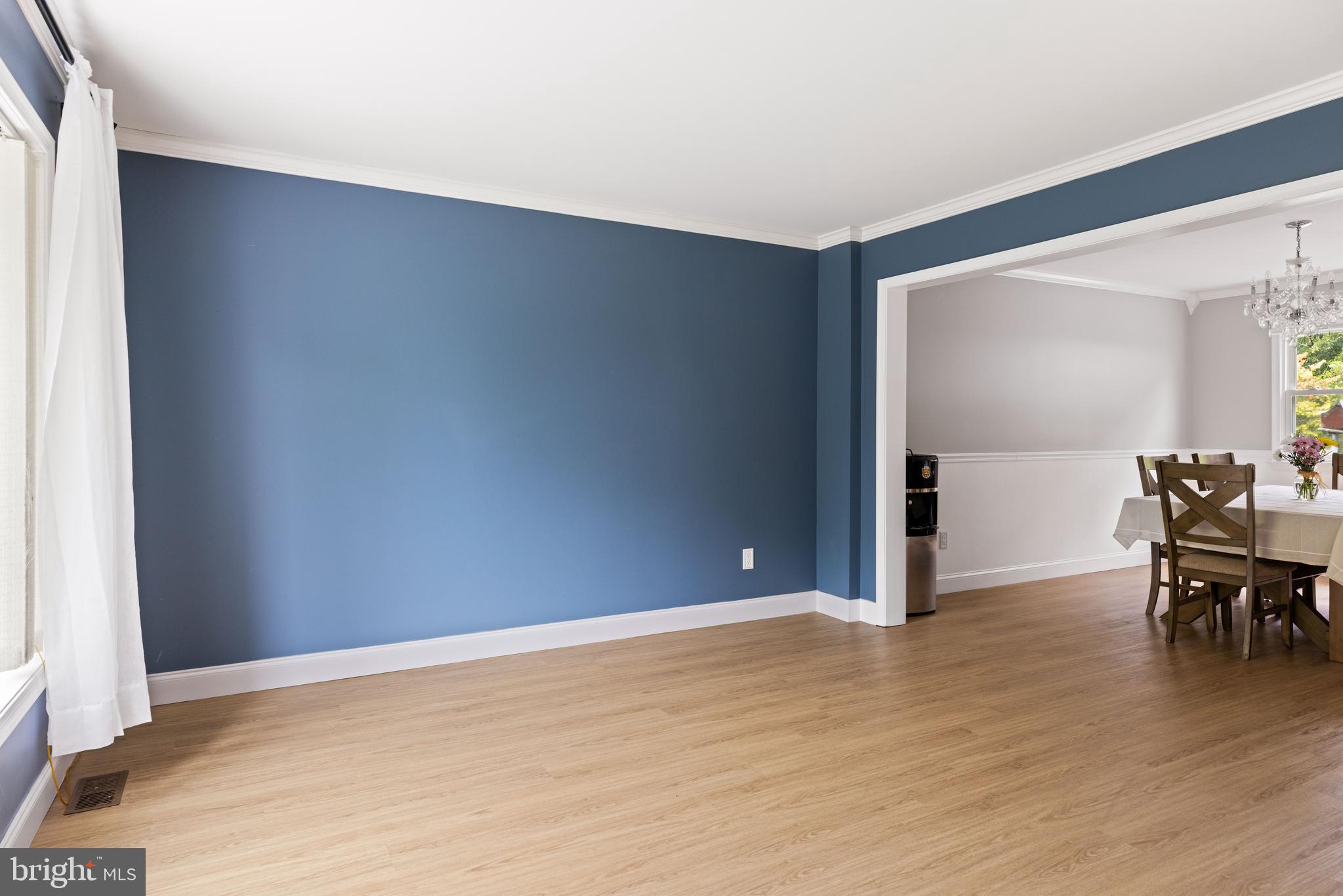 1689 LATCH STRING LANE