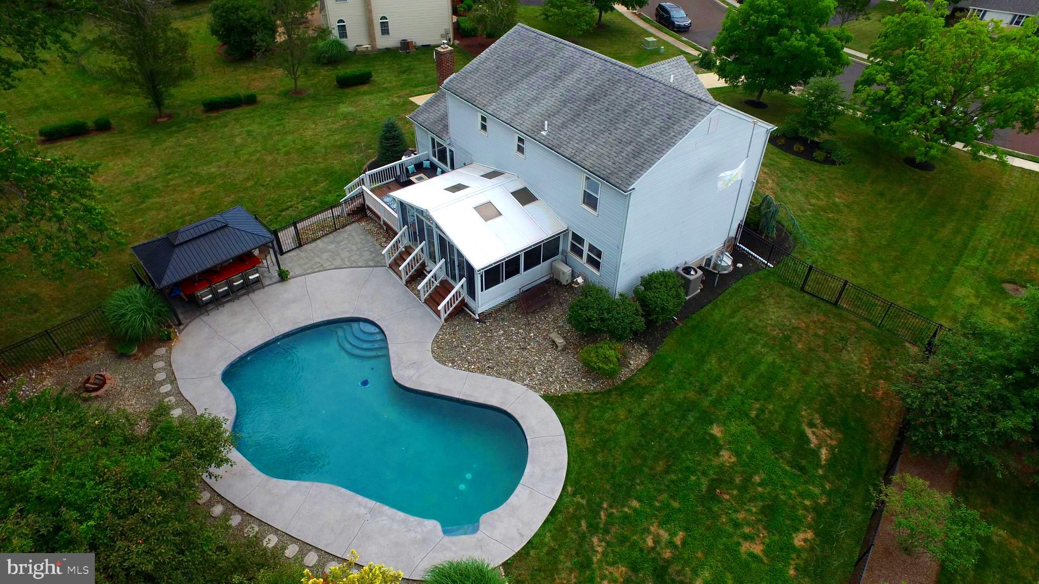 1689 LATCH STRING LANE