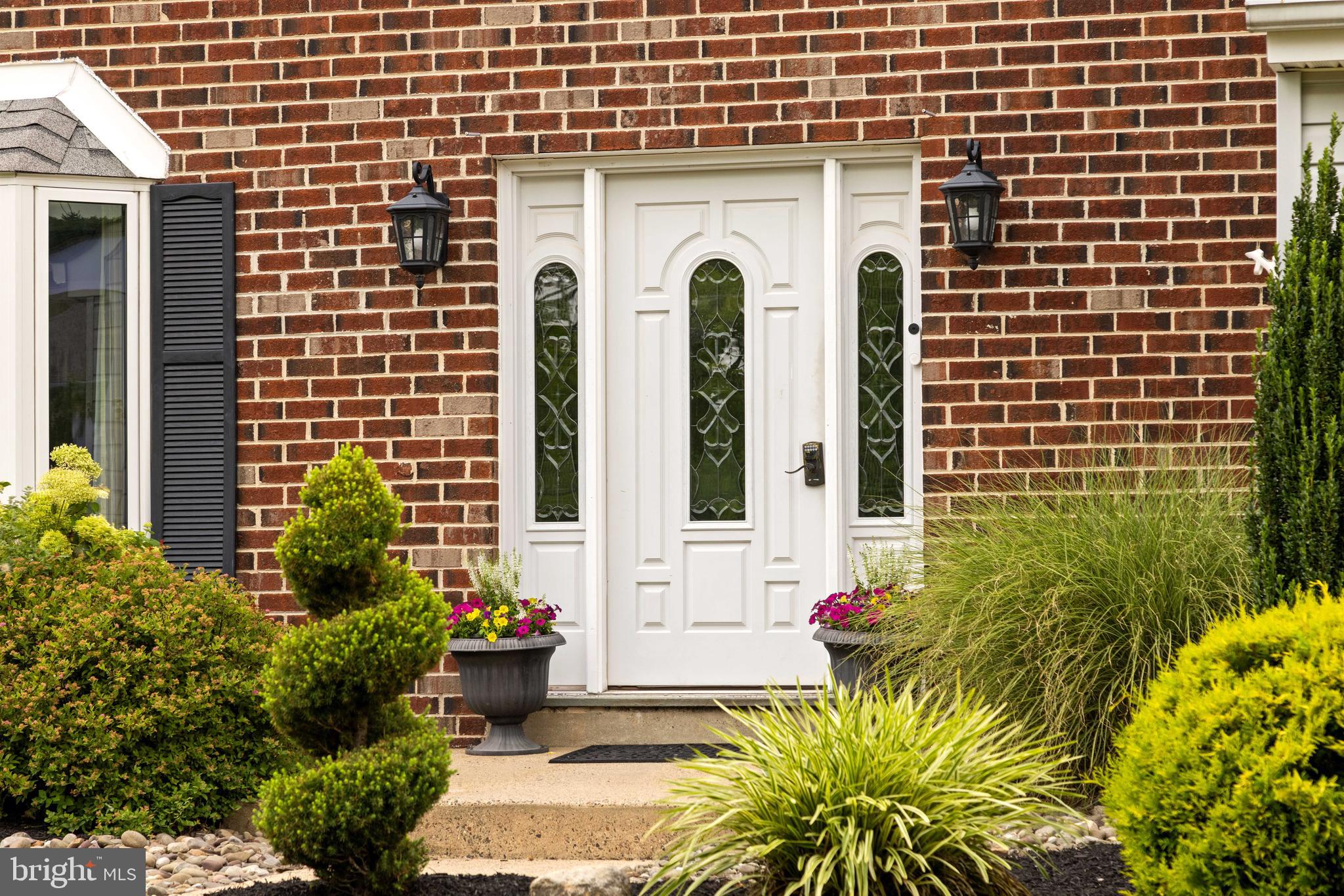 1689 LATCH STRING LANE