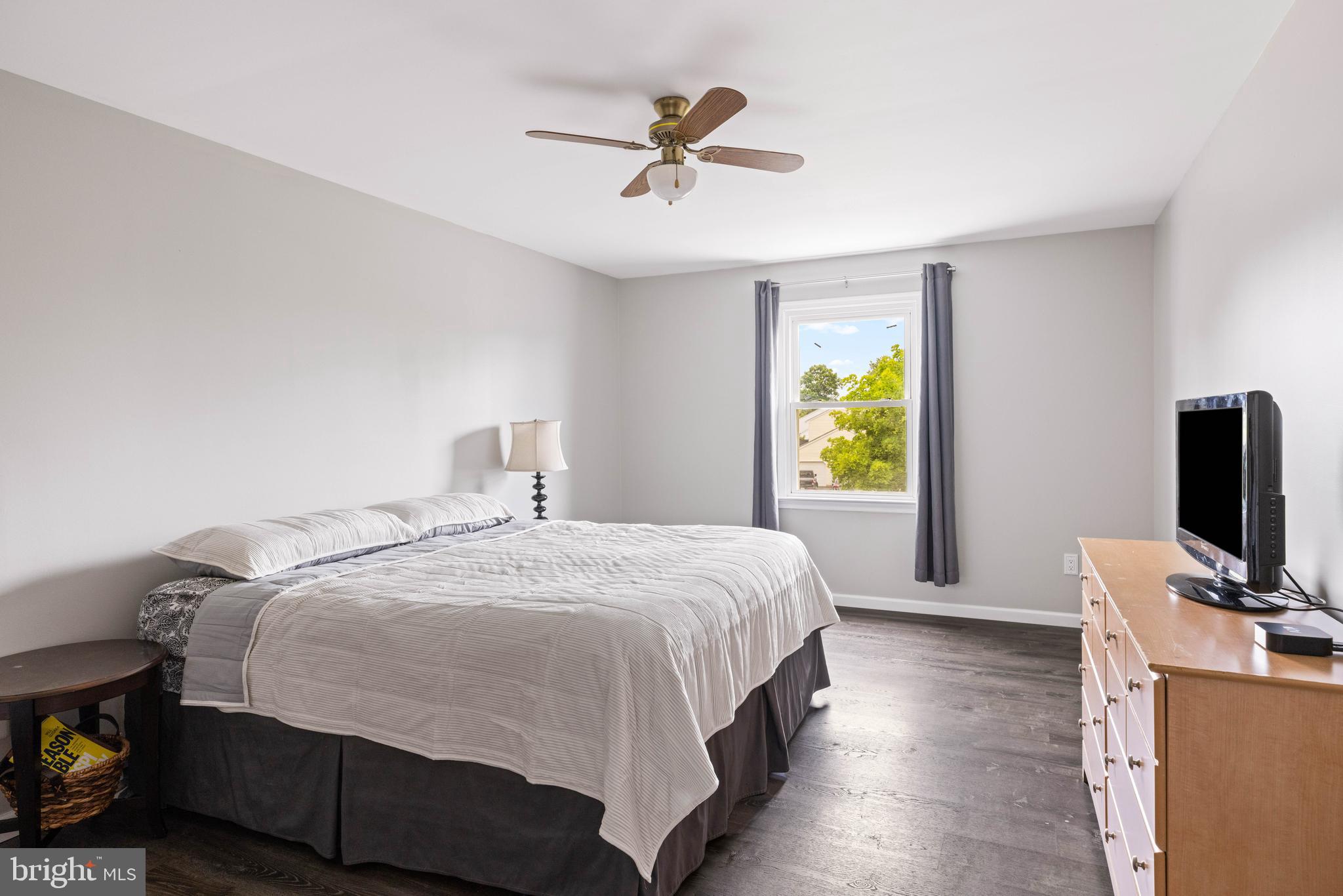 1689 LATCH STRING LANE