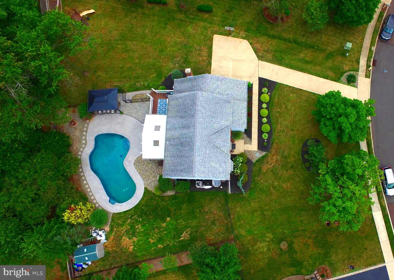 1689 LATCH STRING LANE