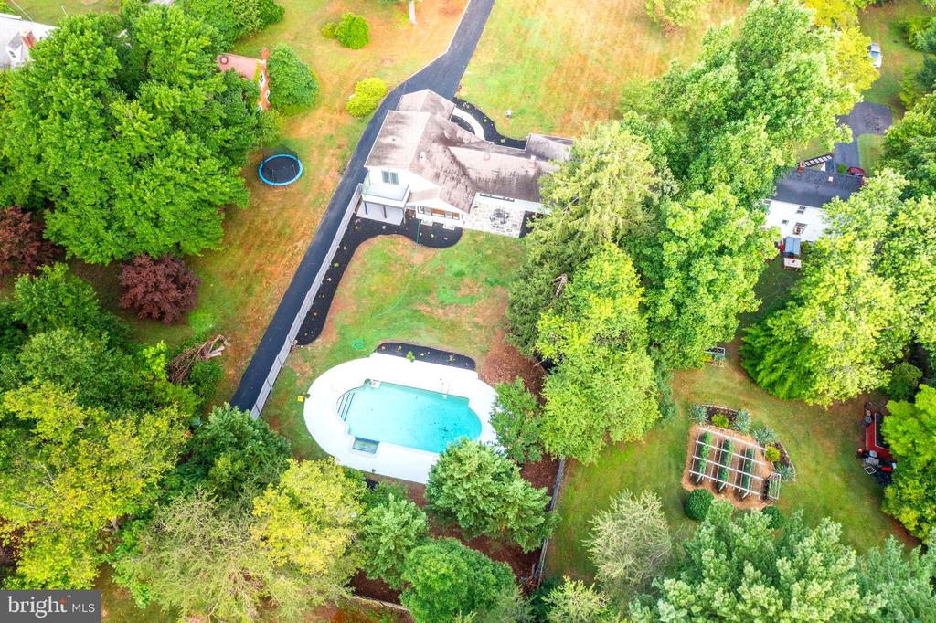 3112 N WALES ROAD