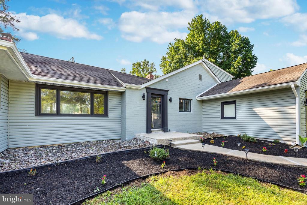 3112 N WALES ROAD