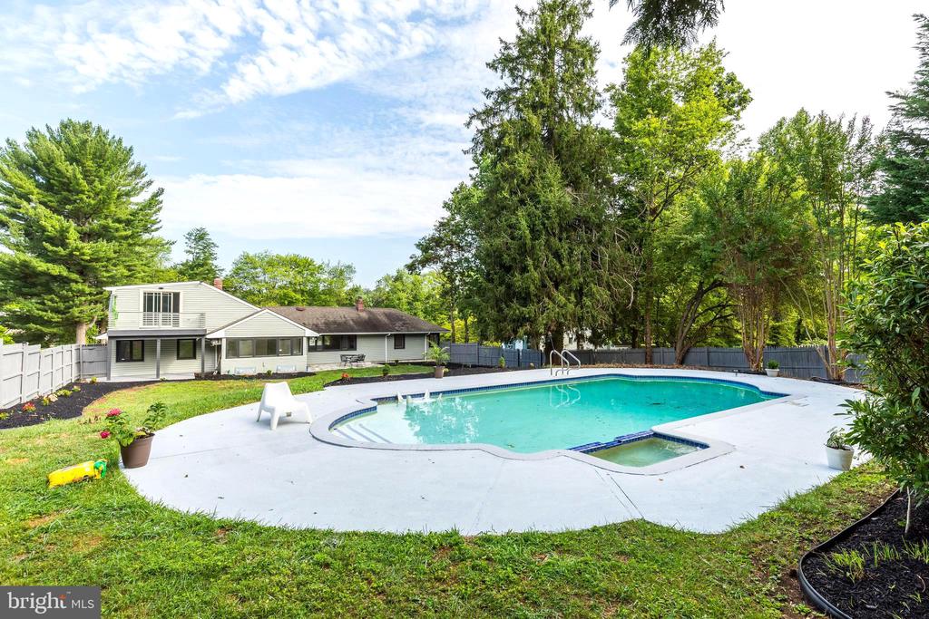 3112 N WALES ROAD