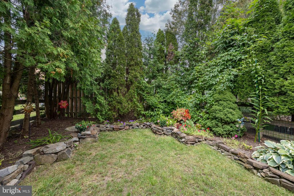 124 GOSHEN ROAD