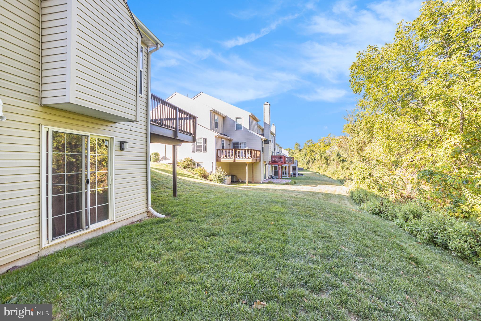 1190 OXFORD CIRCLE