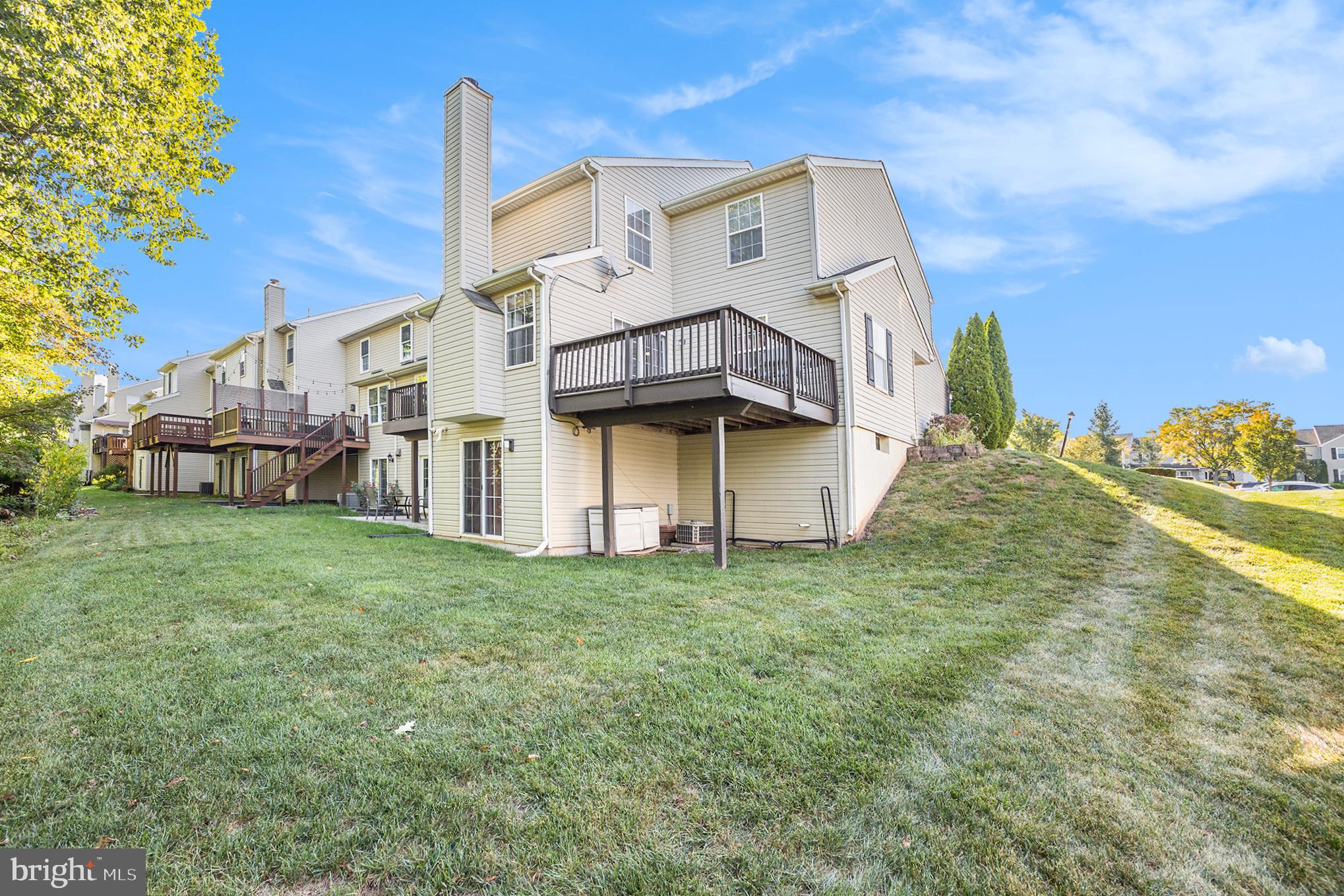 1190 OXFORD CIRCLE