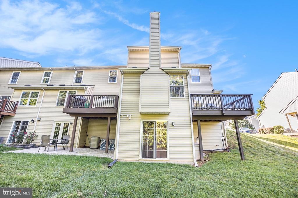 1190 OXFORD CIRCLE