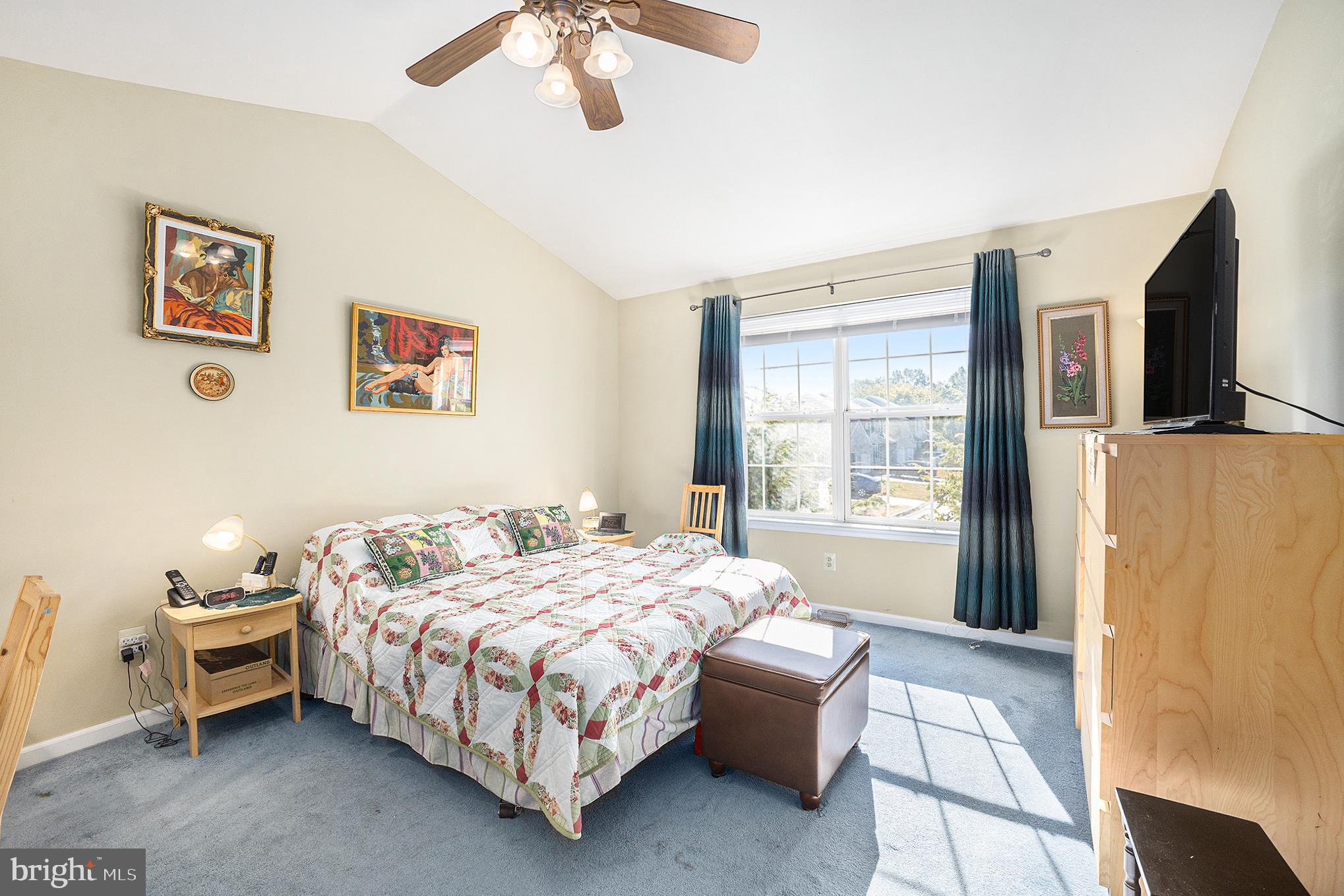 1190 OXFORD CIRCLE