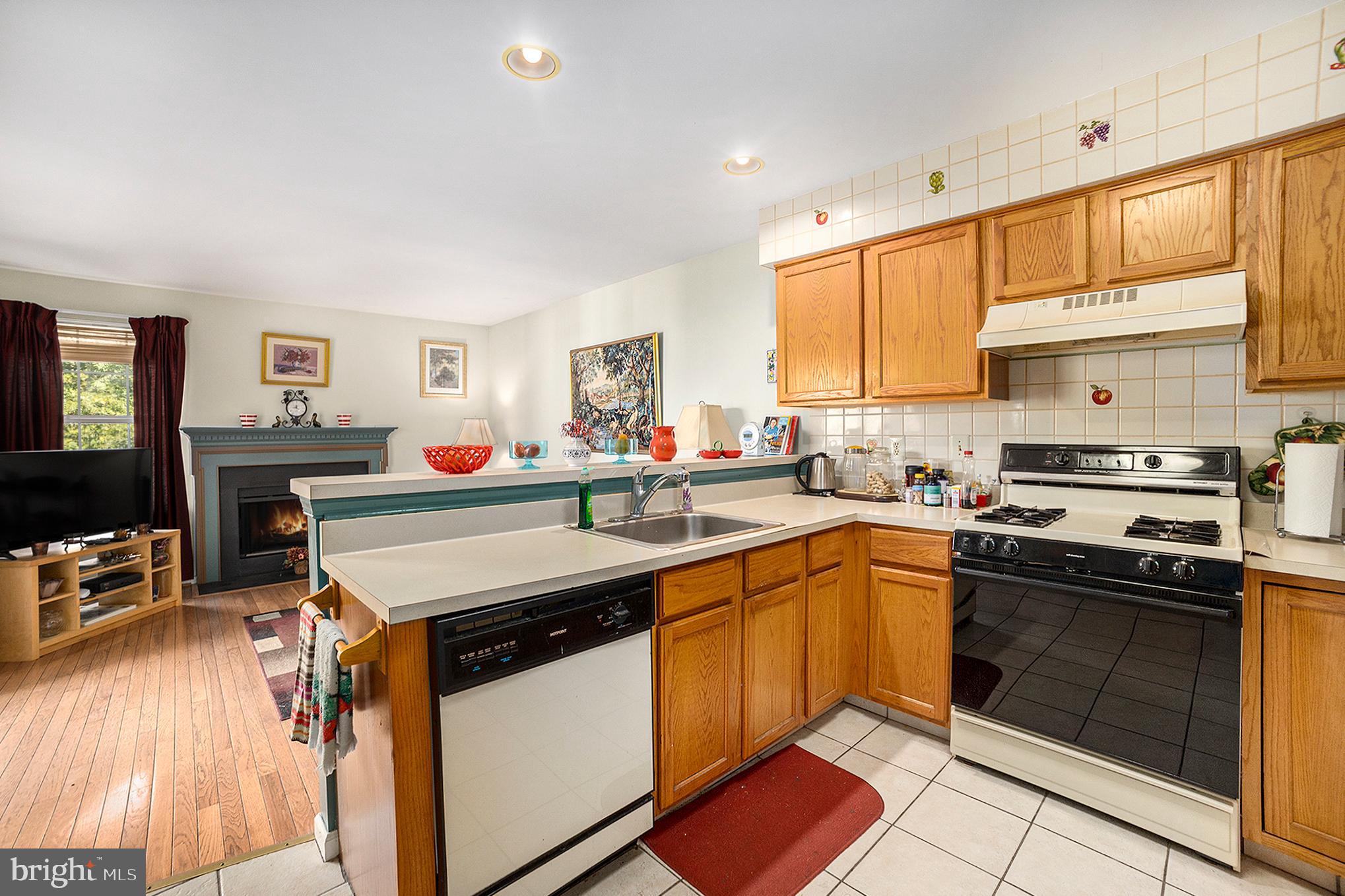 1190 OXFORD CIRCLE
