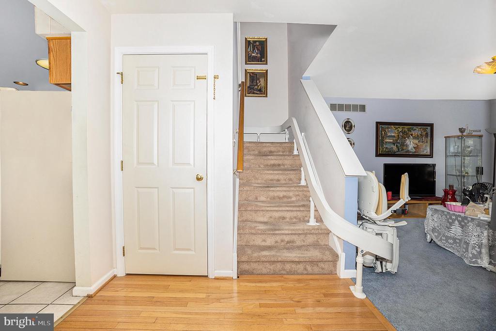 1190 OXFORD CIRCLE