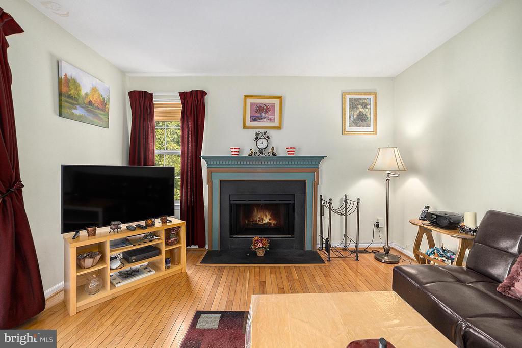 1190 OXFORD CIRCLE