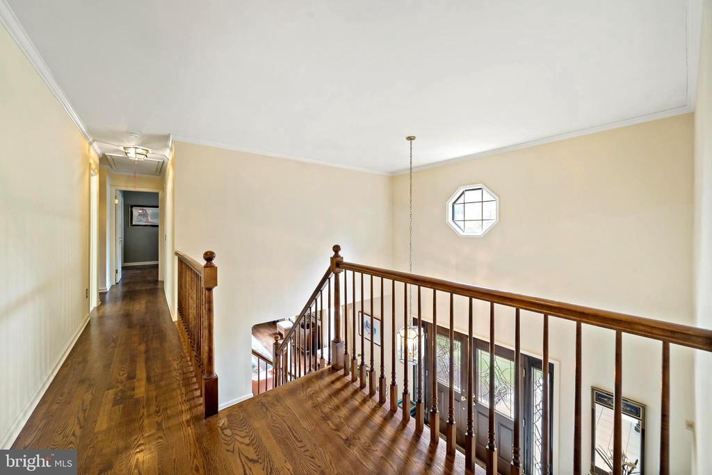 103 PINETREE LANE