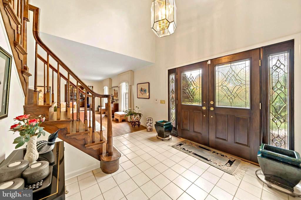 103 PINETREE LANE