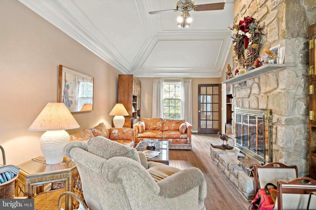103 PINETREE LANE