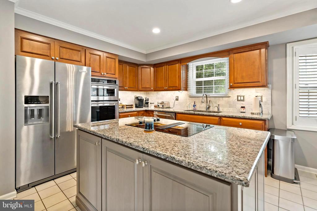 103 PINETREE LANE