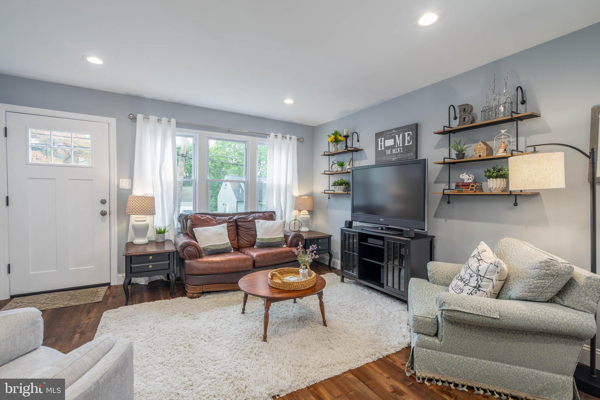 328 RUSCOMBE AVENUE